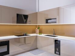 Tủ bếp nhựa cánh acrylic Thái Bình màu trung tính kính bếp màu cam